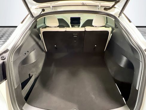 Used 2022 Tesla Model Y Long Range image 24