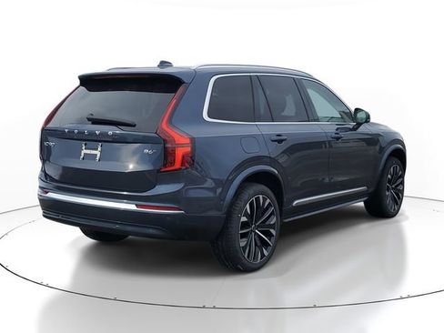 New 2026 Volvo XC90 B6 Ultra w/ Protection Package image 4