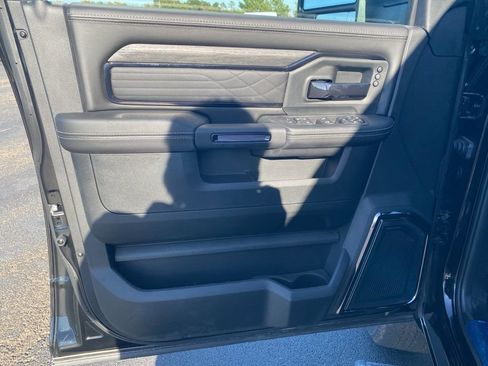 New 2026 RAM 2500 Limited image 9