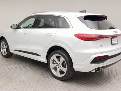 Used 2025 Audi Q5 Premium Plus w/ Premium Plus AWD/4WD image 4