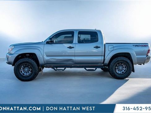 Used 2014 Toyota Tacoma 4x4 Double Cab image 2
