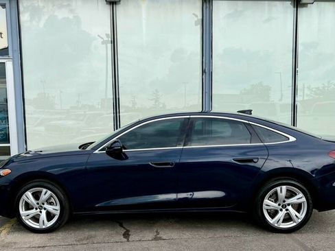 Used 2025 Audi A5 2.0T Premium Plus w/ Premium Plus AWD/4WD image 2