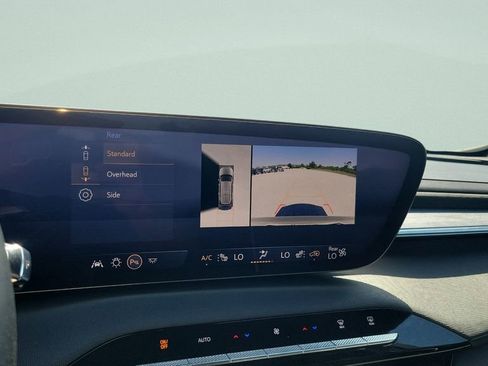 Used 2025 Buick Enclave Sport Touring image 17