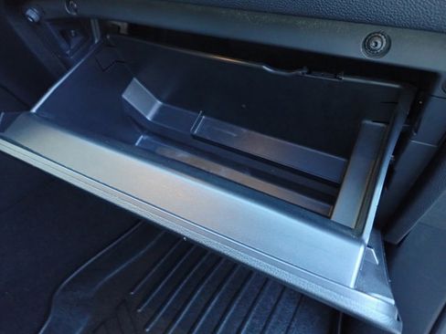 Used 2020 Ford Explorer XLT image 14