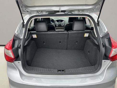 Used 2014 Ford Focus SE w/ Equipment Group 201A image 6