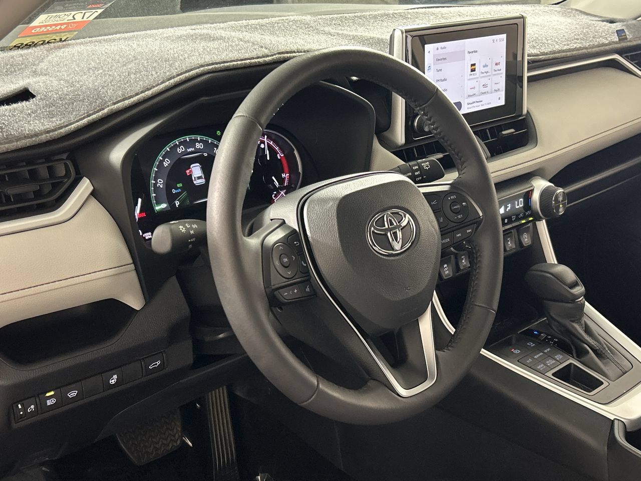 Used 2025 Toyota RAV4 XLE w/ Convenience Package AWD/4WD image 15
