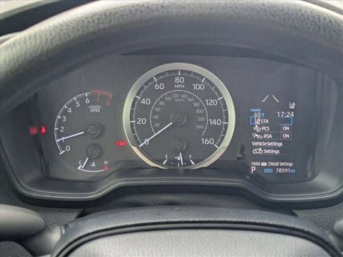 Used 2020 Toyota Corolla LE image 11