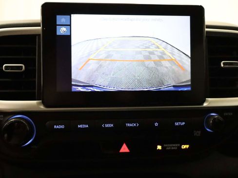 Used 2026 Hyundai Venue SEL FWD image 12