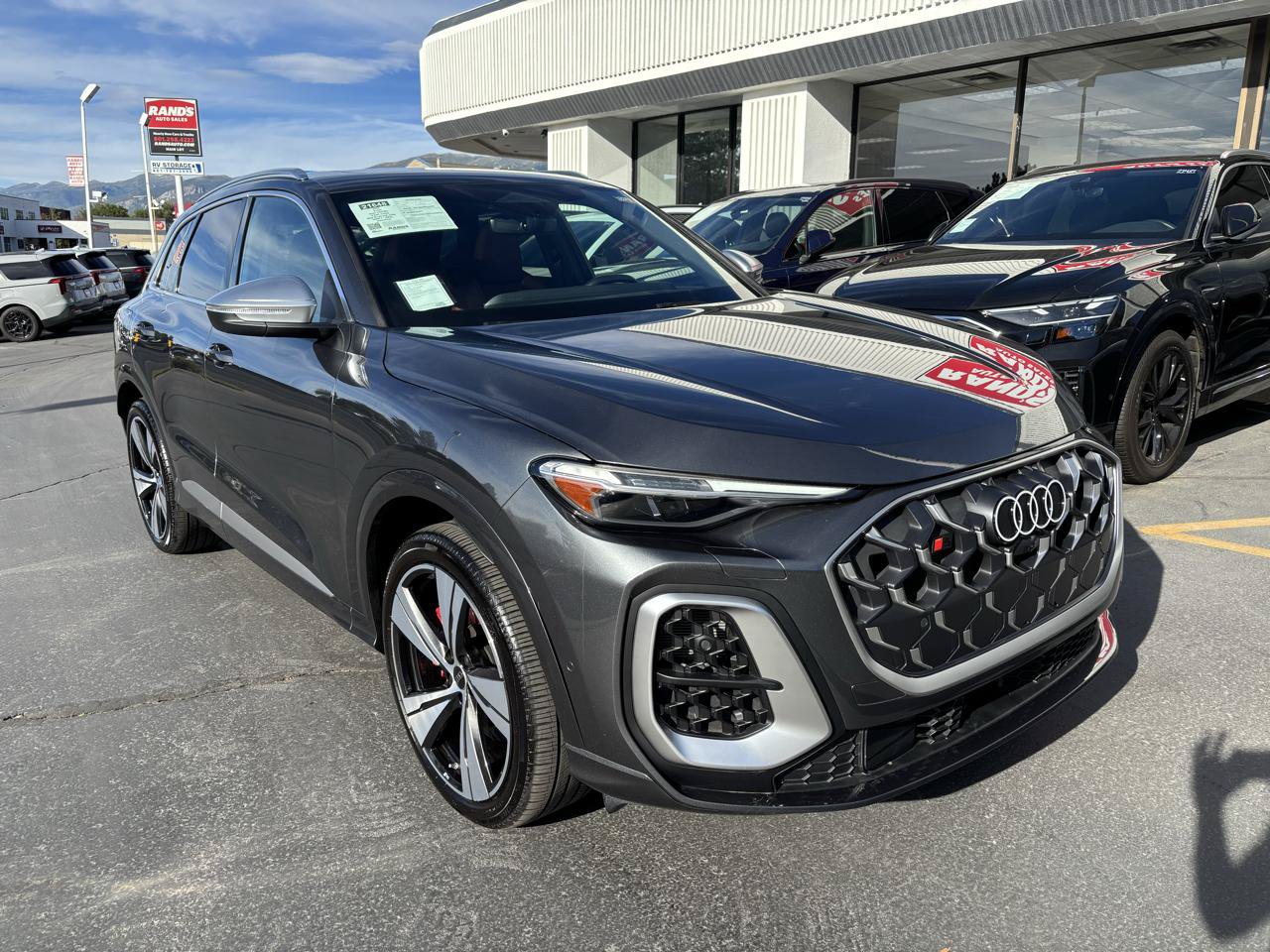 Used 2025 Audi SQ5 Premium Plus AWD/4WD image 2