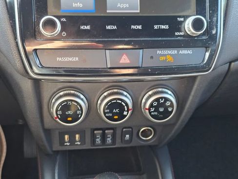 Used 2021 Mitsubishi Outlander Sport ES FWD image 25