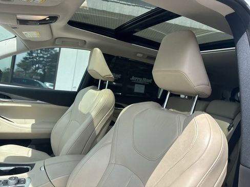 Used 2023 INFINITI QX60 Luxe w/ Cargo Package image 3