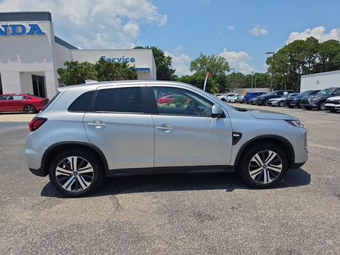Used 2024 Mitsubishi Outlander Sport AWD image 3