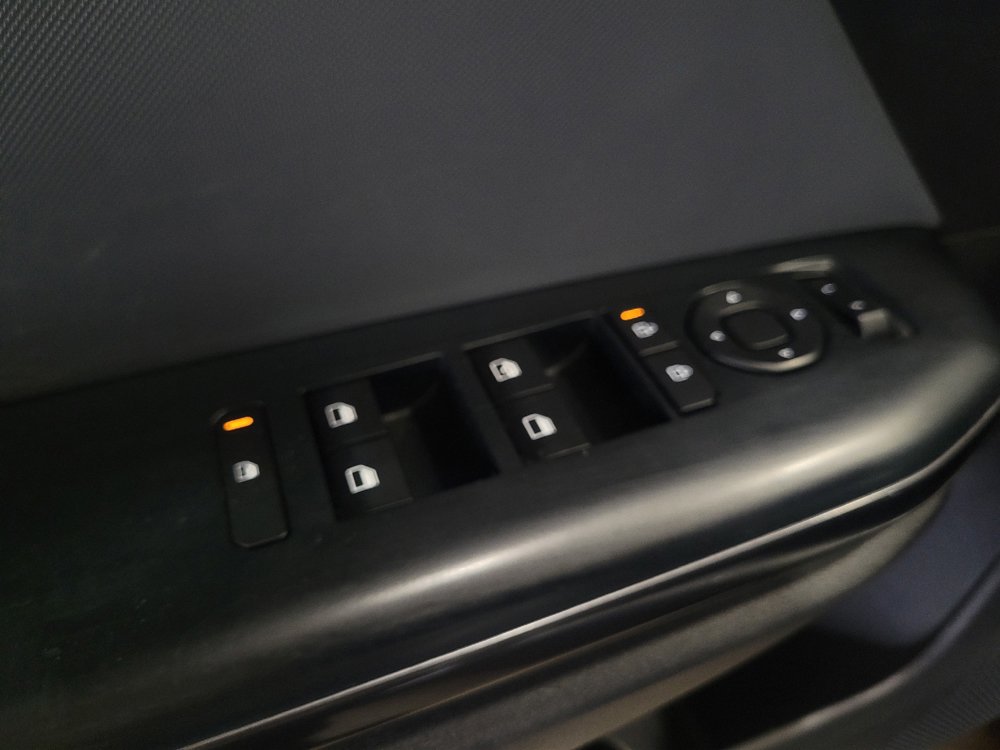 Used 2025 Kia K4 FWD image 27