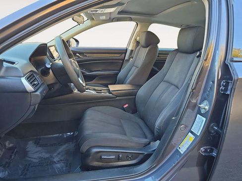Used 2018 Honda Accord EX image 7