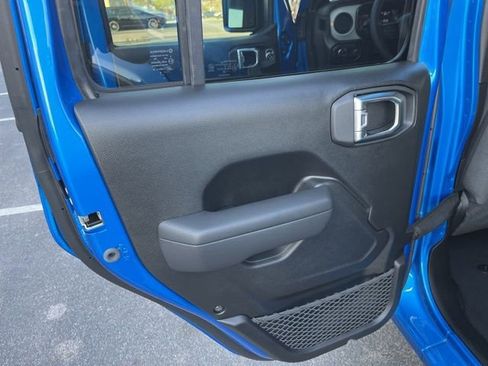 New 2026 Jeep Gladiator Sport image 11