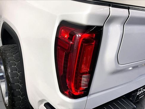 Used 2023 GMC Sierra 1500 Denali AWD/4WD image 28