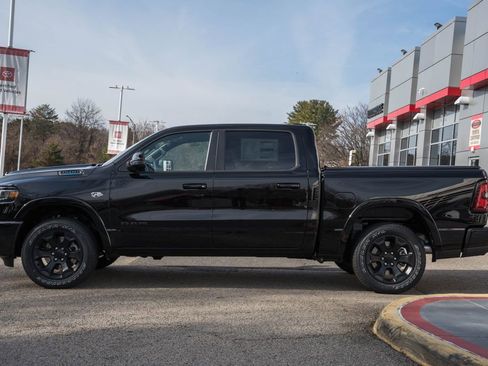 New 2026 RAM 1500 4x4 Crew Cab image 4