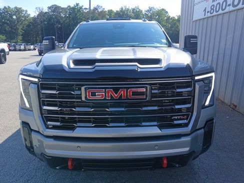 Used 2025 GMC Sierra 2500 AT4 w/ AT4 Premium Plus Package AWD/4WD image 14