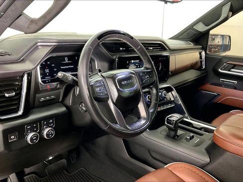 Used 2023 GMC Sierra 1500 Denali Ultimate AWD/4WD image 17