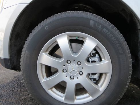 Used 2007 Mercedes-Benz ML 350 4MATIC image 9