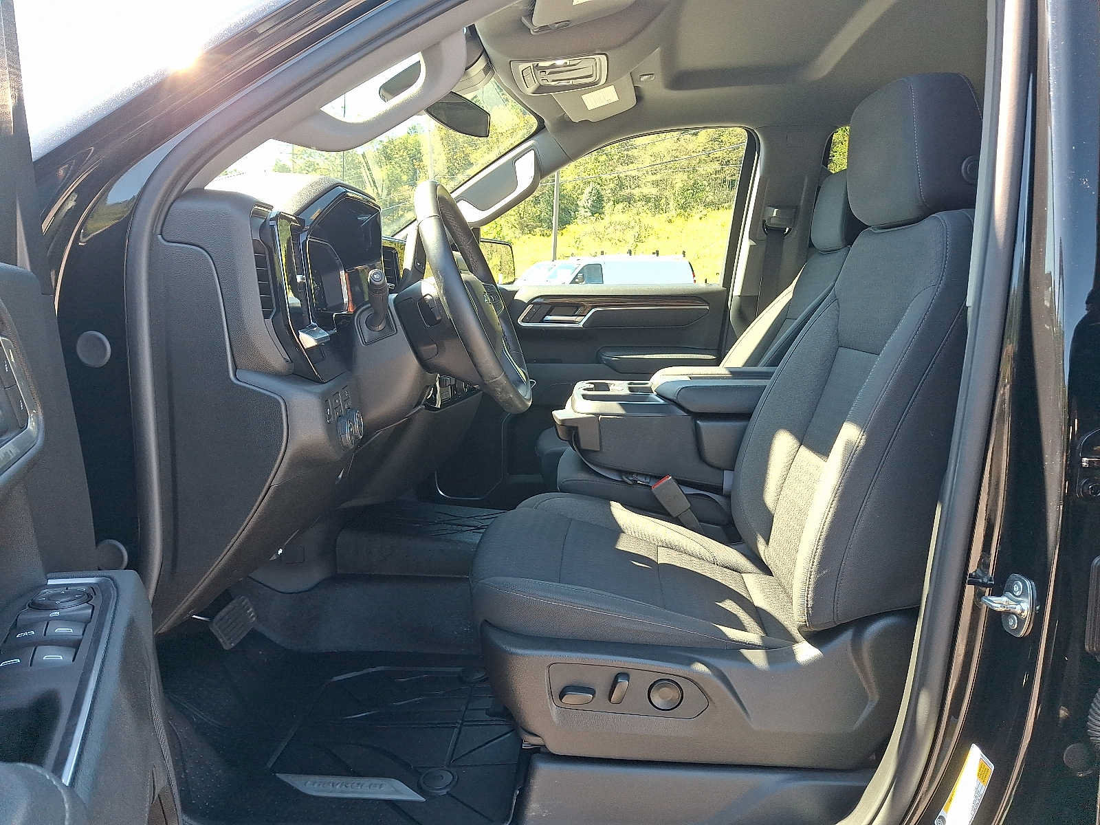 Used 2026 Chevrolet Silverado 1500 RST w/ RST Select Package AWD/4WD image 13