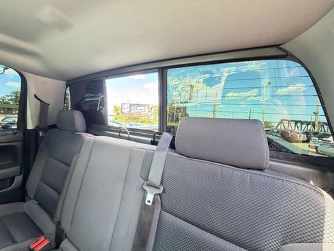 Used 2018 Chevrolet Silverado 1500 LT w/ Midnight Edition AWD/4WD image 28