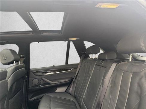 Used 2017 BMW X5 xDrive40e image 16