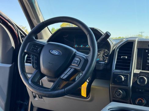 Used 2018 Ford F150 XLT w/ Equipment Group 302A Luxury RWD image 29