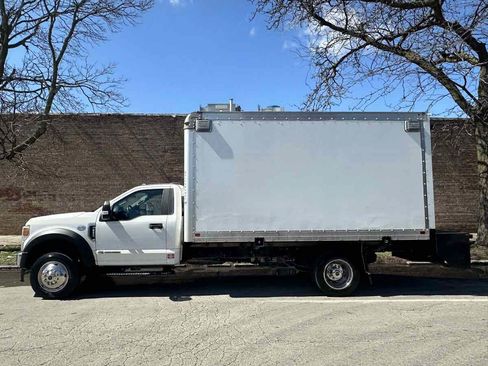 Used 2020 Ford F550 2WD Regular Cab Super Duty image 5