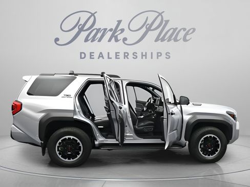 Used 2025 Toyota 4Runner TRD Off-Road Premium w/ Tow Technology Package AWD/4WD image 21