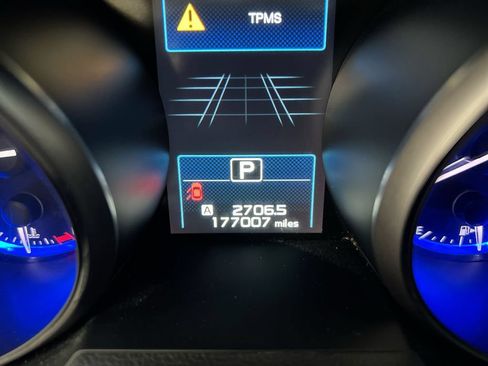 Used 2018 Subaru Legacy 3.6R Limited AWD/4WD image 13