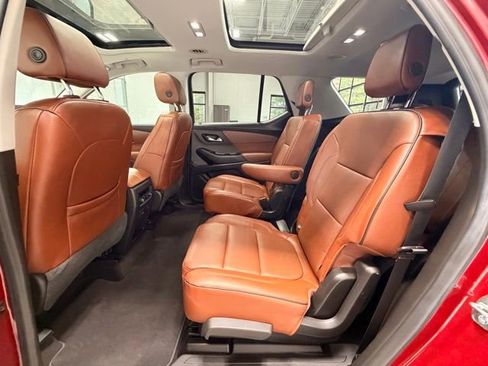 Used 2018 Chevrolet Traverse High Country AWD/4WD image 17