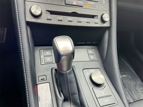 Used 2020 Lexus RC 350 F Sport image 19