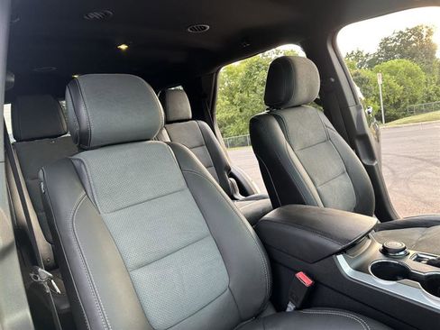 Used 2015 Ford Explorer XLT w/ Equipment Group 202B image 40