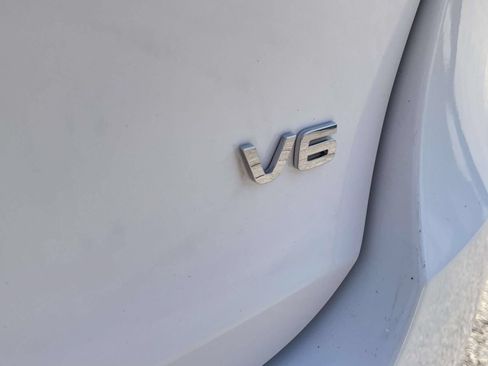 Used 2020 Kia Sorento S FWD image 5