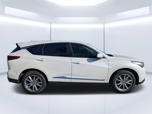 Used 2023 Acura RDX w/ Technology Package image 2