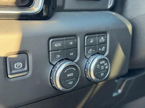 New 2026 GMC Sierra 2500 Denali w/ Denali Reserve Package image 17