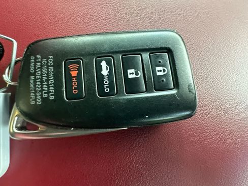 Used 2024 Lexus IS 350 F Sport RWD image 28