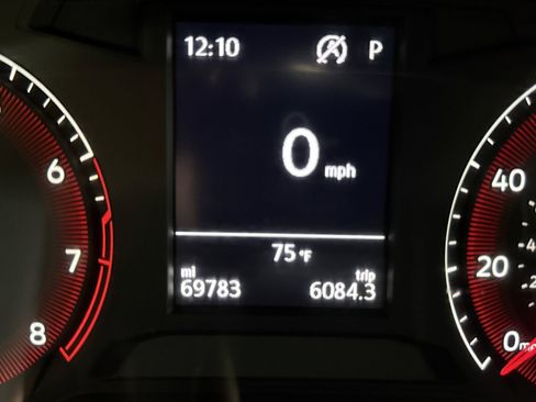 Used 2019 Volkswagen Jetta R-Line FWD image 9