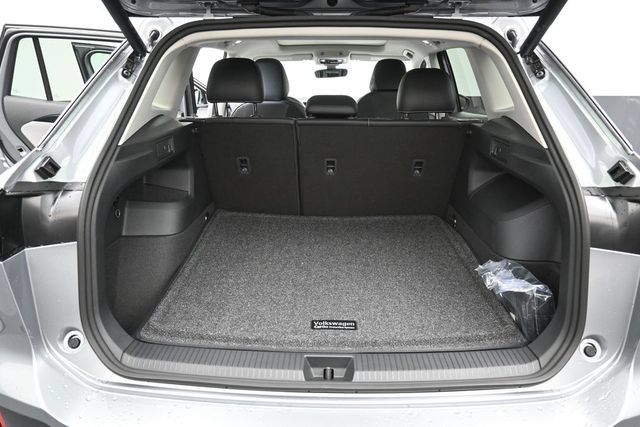 New 2026 Volkswagen Tiguan SE AWD/4WD image 12