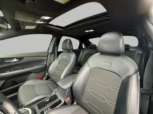 Used 2022 Kia Forte GT-Line w/ GT-Line Premium Package image 38