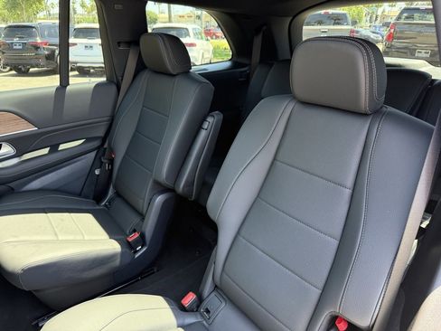 New 2025 Mercedes-Benz GLS 450 4MATIC image 23