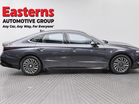 Used 2024 Hyundai Sonata Limited FWD image 4