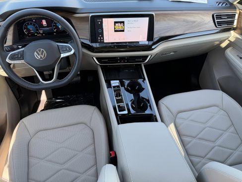 New 2026 Volkswagen Atlas SE image 11
