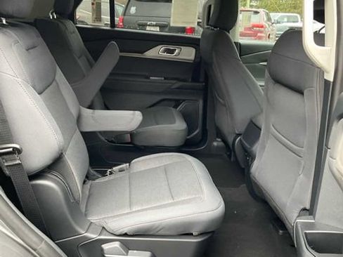 Used 2026 Ford Explorer Active AWD/4WD image 45