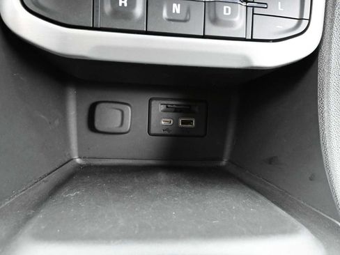 Used 2023 GMC Acadia SLE w/ Driver Convenience Package AWD/4WD image 17