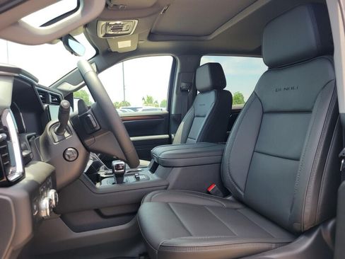 New 2026 GMC Sierra 1500 Denali w/ Denali Reserve Package AWD/4WD image 13