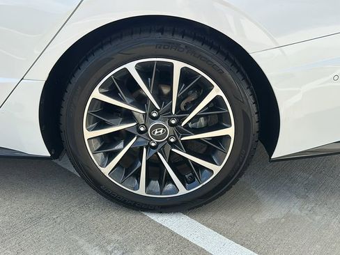 Used 2022 Hyundai Sonata Limited image 18