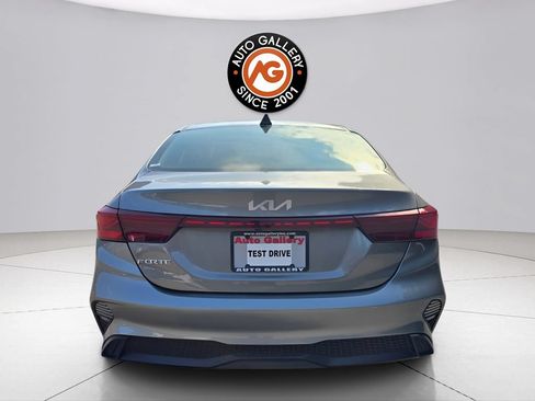 Used 2023 Kia Forte LXS FWD image 5