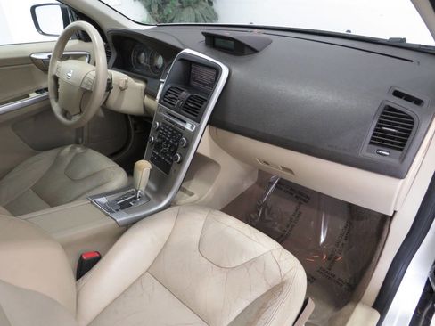 Used 2010 Volvo XC60 3.2 FWD image 8